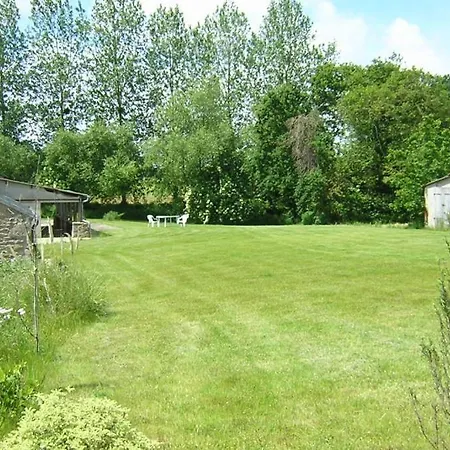 Gites Les Villes Briend Pluduno Exterior photo